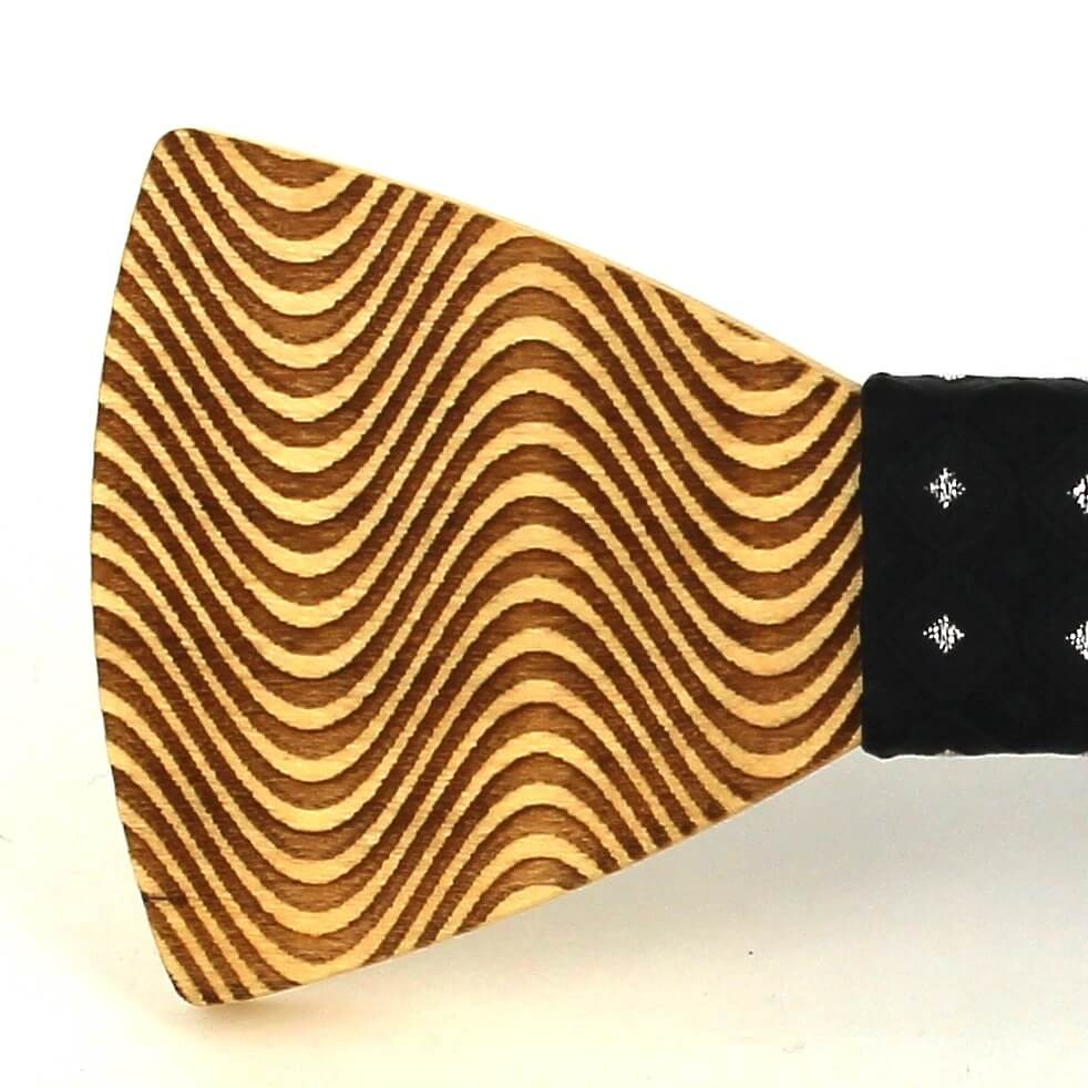 Pajarita Madera Ondas