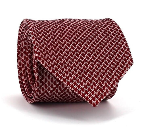 Red Chain Tie