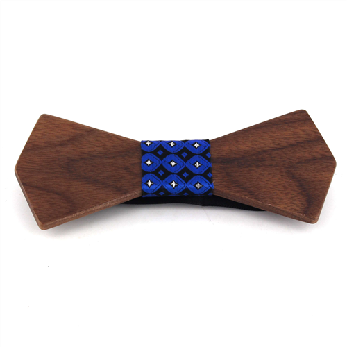 Deltoid Wooden Bow Tie